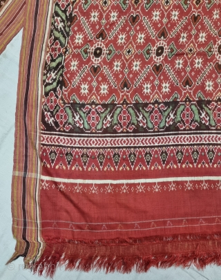 Patola Sari Silk Double ikat.Probably Patan Gujarat. India.

This Patola sari has the type of geometric,non figurative pattern particularly favored by the ismaili Muslim merchant community of the Vohras.And its called Vohra-Gaji-Bhat.(Vohra Type  ...