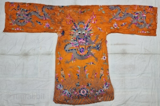 A Rare And Beautiful Imperial Chinese dragon robe. From China, Asia. Excellent workmanship with very high skill technique. Wonderful multi-colour combination. 

C.19th.

Its size is L-130cm, W-68cm,S-40cmX67cm(20220830_154312).       