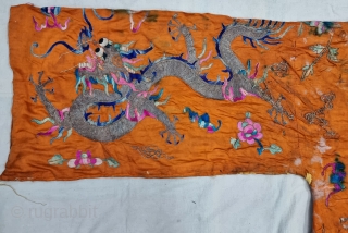 A Rare And Beautiful Imperial Chinese dragon robe. From China, Asia. Excellent workmanship with very high skill technique. Wonderful multi-colour combination. 

C.19th.

Its size is L-130cm, W-68cm,S-40cmX67cm(20220830_154312).       