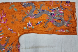 A Rare And Beautiful Imperial Chinese dragon robe. From China, Asia. Excellent workmanship with very high skill technique. Wonderful multi-colour combination. 

C.19th.

Its size is L-130cm, W-68cm,S-40cmX67cm(20220830_154312).       