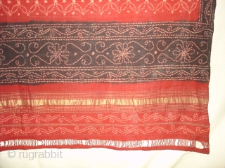 Tie and Dye(Cotton)Sari From Kutch Gujarat India.Its size is 135cmx430cm.About the Condition Some original repairs(DSC06008 New).                 