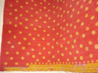 Double Sided Embroidery(Cotton on cotton)Woman's Odhani From Nagour District Of Rajasthan.India.its known as Kedari Odhani.It's size is 140cm x 222cm.Condition is Good(DSC03066 New).          