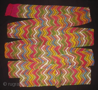 Multi-Colour,Lahariya Tie and Dye Mothara Turban From Sekhawati District of Rajasthan.India.Its size is near by 15 to 18 miters(DSC06315 New).             