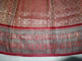 Khinkhab Ghaghra(Skirt),Real Zari Gold threads weaving on the silk,From Jamnagar,Gujarat, India. C.1900.The word Khinkhab, derived from the Persia,Mean's woven flower.Its size is Long-82cm,Round-210cm. Good Condition(DSC07061).        