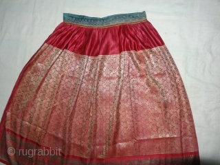 Khinkhab Ghaghra(Skirt),Real Zari Gold threads weaving on the silk,From Jamnagar,Gujarat, India. C.1900.The word Khinkhab, derived from the Persia,Mean's woven flower.Its size is Long-82cm,Round-210cm. Good Condition(DSC07061).        