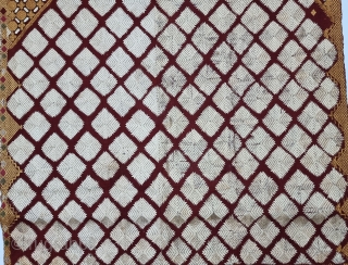 Chand Bagh with Ghunghat Phulkari From West(Pakistan) Punjab. India. India. untwisted Floss silk on hand spun (Halwan) cotton ground cloth.

Early 19th Century.

Its size is 110cmX255cm (20230908_105722).       
