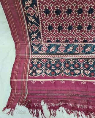 An Rare Tran-phul-bhat Patola Sari,Silk Double Ikat.Probably Patan Gujarat.This Patola known as Tran-phul-bhat(there flowers design).This Patola is one of the most Rare designs and in indigo blue colour.

C.1825-1850.

Its size is 100cm x  ...