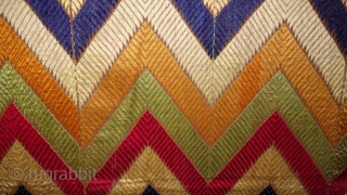 An Rare Panch Rangi Lahariya Design  Bagh, Phulkari From West(Pakistan) Punjab. India. known As Panch Rangi Lahariya Bagh, A  very Rare influence showing the Lahariya Design in the Six different  ...