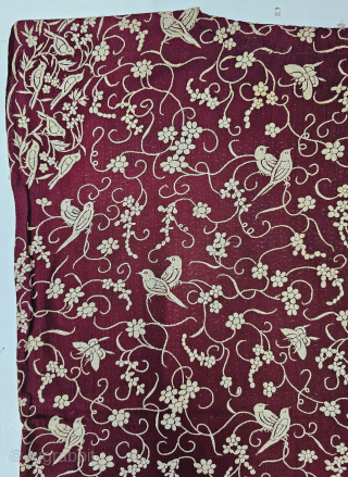 Chakli-Chakla no Jhablo or Jhablo (Blouse)
of Parsi Community From Surat Gujarat India.

This kind of Jhabla was embroidered by Chinese artisans in the town of Surat in Gujarat for the Parsi women of  ...