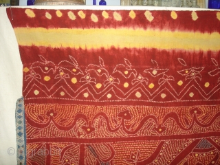 Tie and Dye Odhani From Shekhawati Distric of Rajasthan. India.Its Very rare Single Bandh Tie and Dye.Natural Colours.Its size is 154cmx205cm(DSC03600 New).           