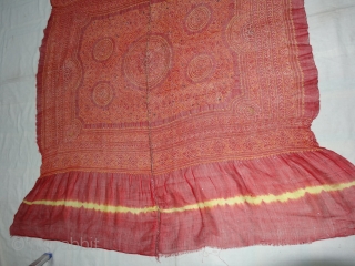 Kumbhi,The Tie and Dye Odhani(Bandhani)With Real Zari Badla Work embroidery And border.From Kutch Region of Gujarat,India.C.1900.Condition is very good.Its size is 130cmx160cm(DSC03784 New).          