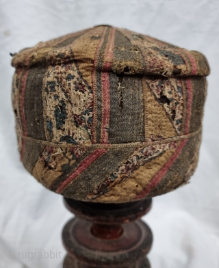 Topi (Hat) Floral Chintz Kalamkari Hat, Hand-Drawn Mordant-And Resist-Dyed Cotton,From Coromandel Coast South India. India. 

C.1825 - 1850.

Made to Order for the South East Asian Markets(20220929_152405).       