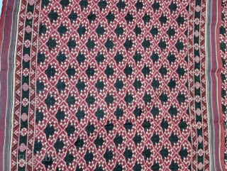 An Rare And Unusual Tran-phul-bhat Patola Dupatta ,Silk Double Ikat.Probably Patan Gujarat.This Patola known as Tran-phul-bhat (there flowers design).
This Patola is one of the most Rare designs and in indigo blue colour.

C.1835-1875.

Its  ...