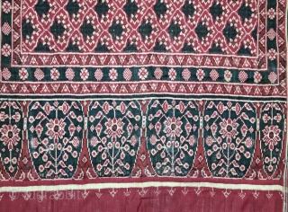 An Rare And Unusual Tran-phul-bhat Patola Dupatta ,Silk Double Ikat.Probably Patan Gujarat.This Patola known as Tran-phul-bhat (there flowers design).
This Patola is one of the most Rare designs and in indigo blue colour.

C.1835-1875.

Its  ...