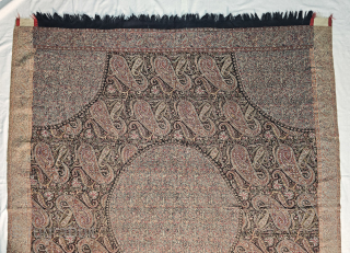 An Rare Kari(Paisley) Design Kani Moon Shawl From Kashmir, India.

C.1835 -1850.

Its Size is 164cmx184cm (20251004_160231) Please email me at Kutcharts1@gmail.com
             