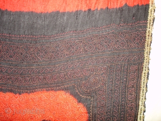 Tie And Dyed gajji silk odhni(woman's head shawl)From Kutch Gujarat.India.known As Kumbhi.Very Rare Tie and Dye Odhani.Its size is 120cm X 145cm(DSC01186 New).          