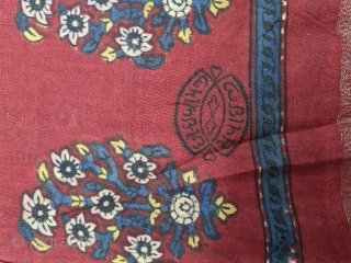 An Very Rare And Very Indigo Blue Lahariya Design Saree With Stamp , Mordant- And Resist-Dyed Cotton, From Rajasthan India. India. 

c.1850-1870. 

Its size is 118cmX410cm(20211018_140923).
       