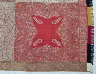 Char-Bagh Kani Weave Square shawl(Rumal),From Kashmir India. India. Four Section of Different Colours variations with Kani Weaving  known as Char-Bagh. Rare kind of Square Shawl(Rumal).

C.1850-1875

Its size is 178cmX190cm (20221030_165053).   