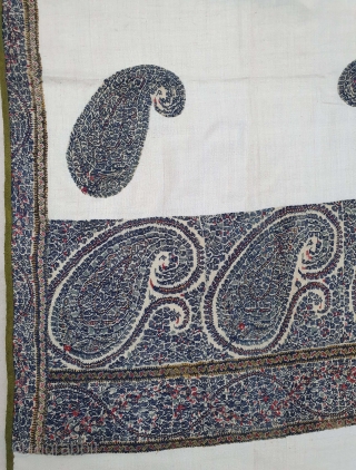 Rare Palledar Sash-Muffler (Made in to the Muffler) of Kani Jamawar, From Kashmir, India. c.1770-1810. Its Size is 46cmx165cm(20201101_151654).              