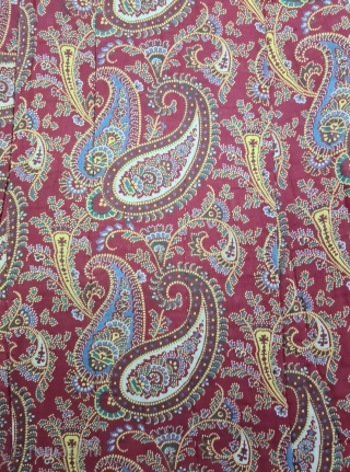 Manchester Print Coat(Robe) With Cotton Filling insid, From Manchester England made for Indian Market. India. Roller Printed on Cotton. Its size is L-135cm,W-130cm, Sleevs 13cmX30cm.
C.1900 (20211106_142349).       