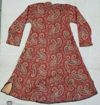 Manchester Print Coat(Robe) With Cotton Filling inside, From Manchester England made for Indian Market. India. Roller Printed on Cotton. Its size is L-122cm,W-1=20cm, Sleevs 21cmX60cm. C.1900 (20211106_142914).      