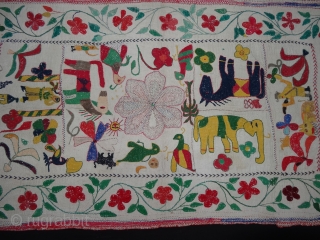 Folk Kantha Quilted and embroidered cotton kantha Probably From West Bengal(India) region,India.Its size is 53cmX98cm(DSC04072 New).
                 