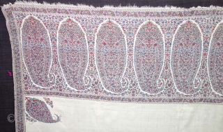 Highly Sikh Period Palledar Shawl of Kani Jamawar, From Kashmir, India. c.1820-1840. Its Size is 130cmx300cm (DSC08522).


                