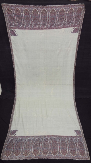 Highly Sikh Period Palledar Shawl of Kani Jamawar, From Kashmir, India. c.1820-1840. Its Size is 130cmx300cm (DSC08522).


                