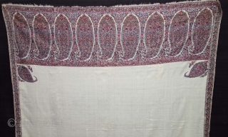 Highly Sikh Period Palledar Shawl of Kani Jamawar, From Kashmir, India. c.1820-1840. Its Size is 130cmx300cm (DSC08522).


                