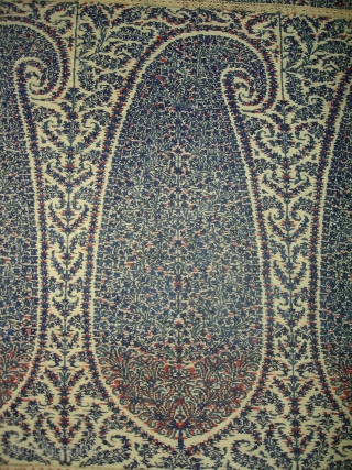 Jamawar Long Shawl From Kashmir India.Made for sikh family of Punjab.Date is around 1740.Its Size is 125cm x 295cm.Its condition is very good.(DSC03185 New)         