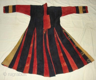 Zanskar Coat Dress(Indigo Colour)From Ladakh.India.Finest variations of colours,Pure Vegetable colours has been used,Made of yaks Wool.And it’s Tie and Dye work.Early and rare Dress(DSC07358 New).        