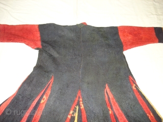 Zanskar Coat Dress(Indigo Colour)From Ladakh.India.Finest variations of colours,Pure Vegetable colours has been used,Made of yaks Wool.And it’s Tie and Dye work.Early and rare Dress(DSC07358 New).        