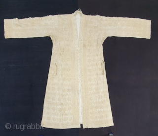 Vohra Costume(Cotton)from Gujarat India.Made for who offer’s Namaz in mosque.Every Part is quilted inside with Portly thread. Its size,Arm size is 21cmX61cm, Height is 125 cm,Skirt is 170cm. Its very rare piece  ...