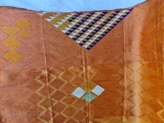 Vari-Da-Bagh , Phulkari From West(Pakistan) Punjab. India. India. untwisted Floss silk on hand spun Brown cotton ground cloth. 
With Ghunghat Design And Nazar-Buti.

Early 19th Century. 

Its size is 140cmX260cm(20210928_163502).    