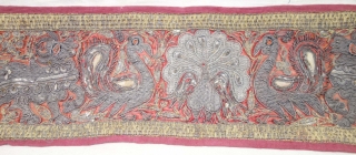 Pichwai Toran for the Gopashtami with Cow's and Peacock, Zardozi Embroidery on the Silk with Real Zari Thread (Real Silver) From Gujarat India. Late 19th Century. Its size 12cm x 72cm(DSC08596).


  