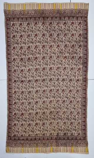 An Unique and Rare Gulab Khas Jamawar Design Kalamkari Shawl , Wood Block Print With Hand-Drawn, Mordant- And Resist-Dyed Cotton, From Deccan Region of South India. India.

c.1875-1900. 

Its size is 125cmX230cm (20221209_145846  ...