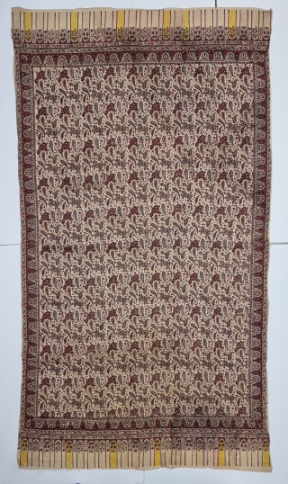 An Unique and Rare Gulab Khas Jamawar Design Kalamkari Shawl , Wood Block Print With Hand-Drawn, Mordant- And Resist-Dyed Cotton, From Deccan Region of South India. India.

c.1875-1900. 

Its size is 125cmX230cm (20221209_145846  ...
