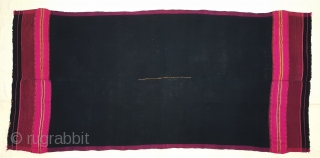 Waziri Shawl (Indigo Blue Colour) for Man From Waziristan, Pakistan. India.C.1900.Natural Dye with Hand Woven Cotton and silk ends,with silk end borders.Its size is 103cmX220cm. Very nice in the condition(20181208_154236).   