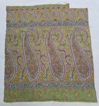 Rare Palledar Fragment of Kani Jamawar, From Kashmir, India.

c.1800-1825. 

Its Size is 34cmx38cm(20211212_180404).                    