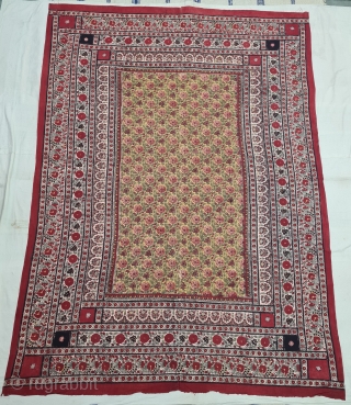 An Kalamkari Block Print And Hand-Drawn, Mordant- And Resist-Dyed Cotton, From Deccan Region of South India. India.

c.1850-1870. 

Its size is 140cmX270cm(20211228_171650).            