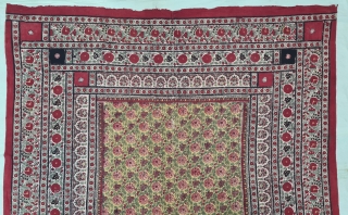 An Kalamkari Block Print And Hand-Drawn, Mordant- And Resist-Dyed Cotton, From Deccan Region of South India. India.

c.1850-1870. 

Its size is 140cmX270cm(20211228_171650).            
