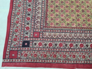 An Kalamkari Block Print And Hand-Drawn, Mordant- And Resist-Dyed Cotton, From Deccan Region of South India. India.

c.1850-1870. 

Its size is 140cmX270cm(20211228_171650).            