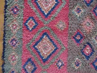 Finnish double sided ryijy rug, the front is in very good condition, signed and dated W1843, 175x135 cm. One end is folded, so it´s not reduced. Not so easy to get good  ...