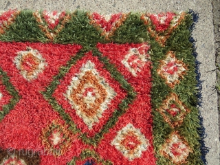 Finnish double sided ryijy rug, the front is in very good condition, signed and dated w1843, 175x135 cm. One end is folded, so the rug is not reduced. Not so easy to  ...