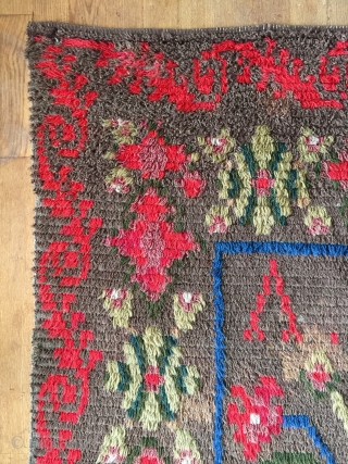 Small ryijy rug, probably from Åland, Finland, signed and dated AST 1854. It measures 134x93 cm. and has a few bright spots.           