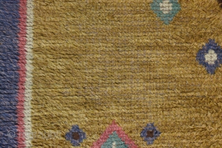 Swedish carpet, 300x200 aprox. commissioned By Ernst Hartmann in the 1930s for Tenhult mansion in Jönköping, Småland, and made by Hemslöjden, the Handicraft, in Jönköping.
Nice carpet that shows both oriental and Swedish  ...