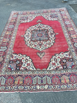 An big and beautiful early 20th c. antique rug made in East Iran, Mashad or Dorokch perhaps. It's 488x347 cm and in used condition. It could use a bath but it's not  ...