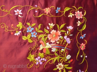 Silk Chinese embroidery 108 x 77
Price upon request                         