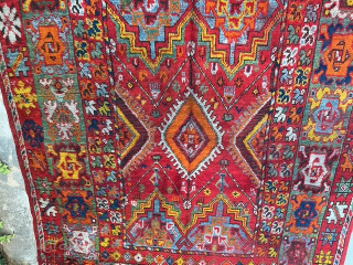 Fragment Maroco 19eme fantastique coleurs, need to be wash
Contact via WhatsApp : +33 (0) 614362146