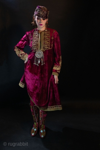 Antique velvet dress of great condition and quality with gold couching and embroidery. Late 19th/early 20th c Hazara Afghanistan    Check out our on line store at Singkiang.shop or email  ...